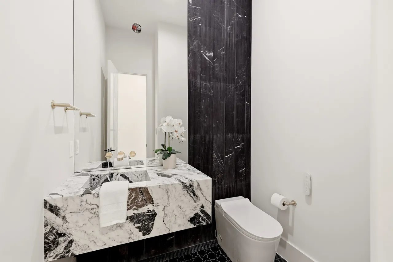 6616 Prestonshire — Preston Hollow, Dallas, Texas (photo 19 of 40)
